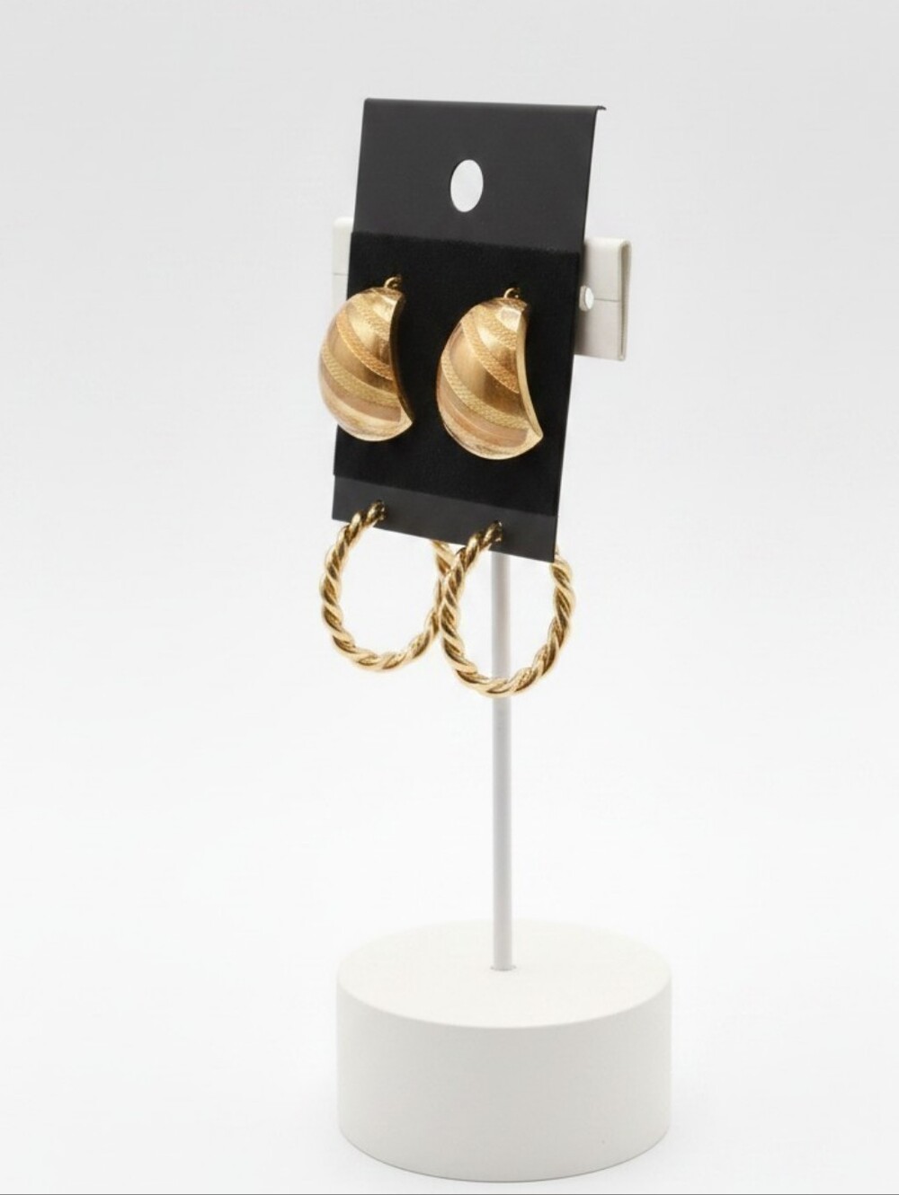2 Pairs Gold Hoops Earrings